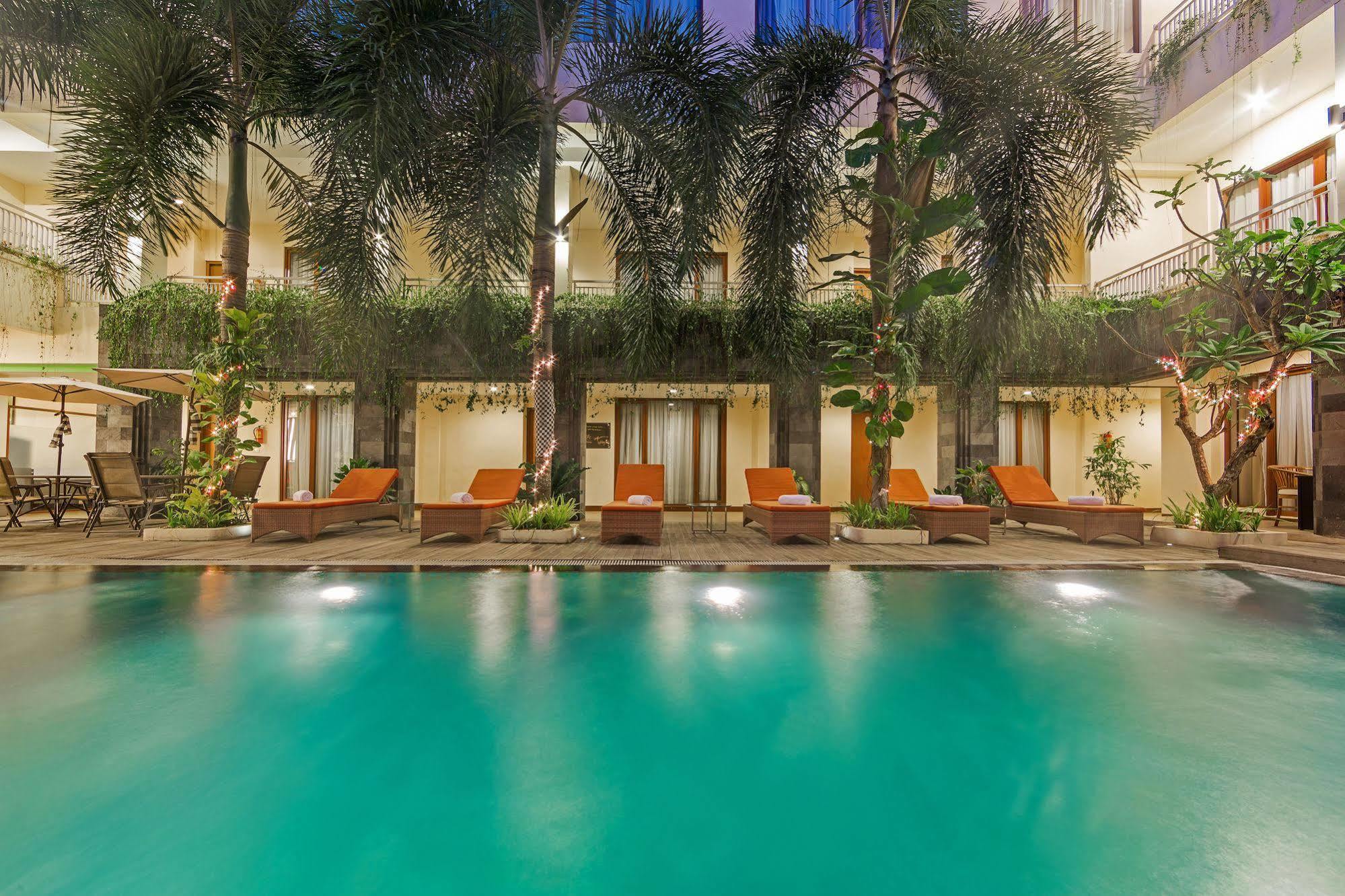 Zen Rooms Kuta Tuban Suites Dış mekan fotoğraf