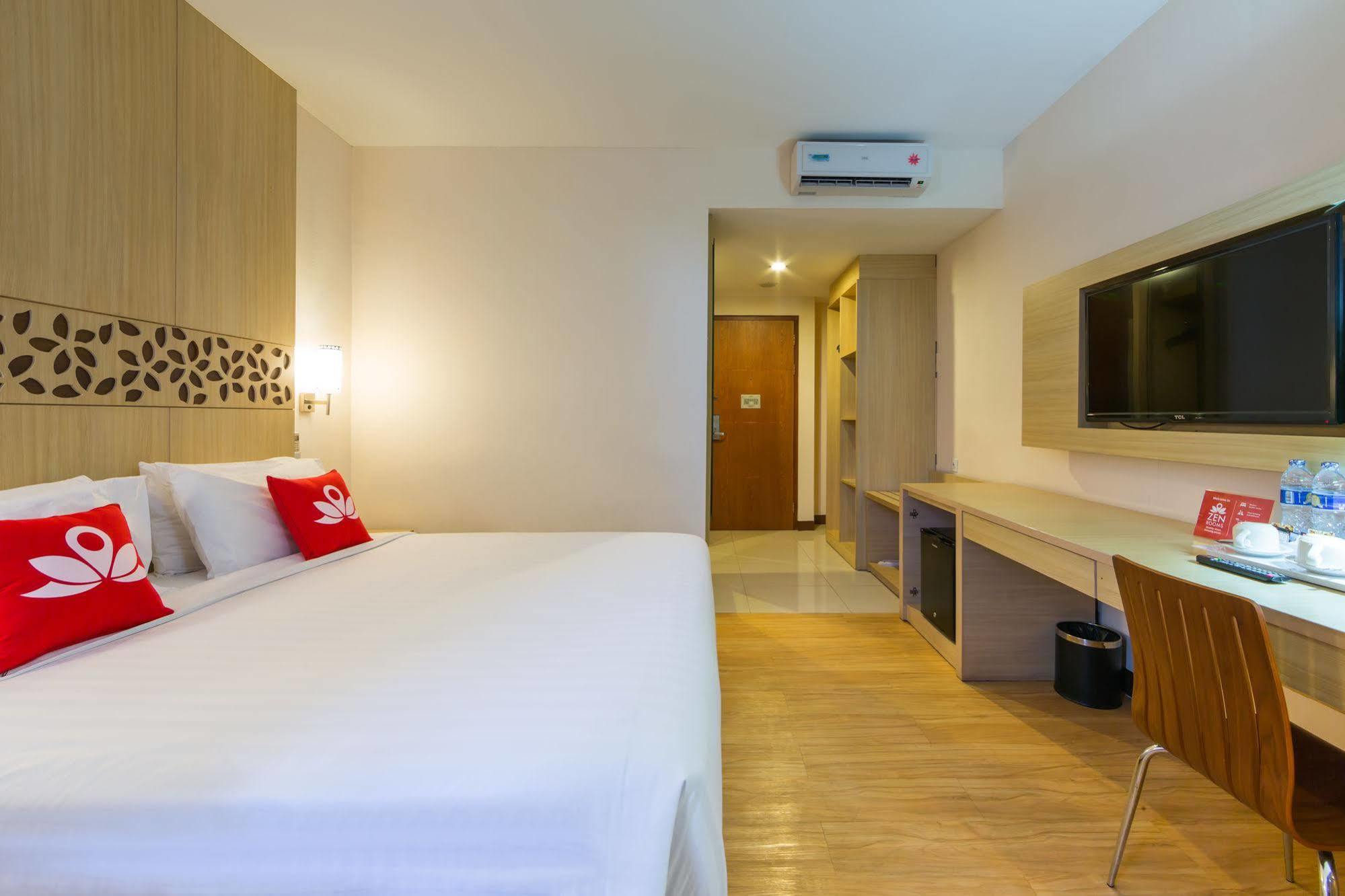 Zen Rooms Kuta Tuban Suites Dış mekan fotoğraf